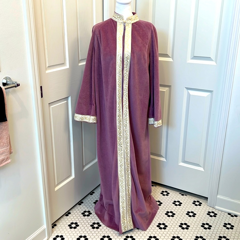 Vintage 60s/70s statement robe/house coat